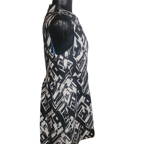 DR Collection Black and White Geometric A-line Dress 14 - Picture 4 of 7